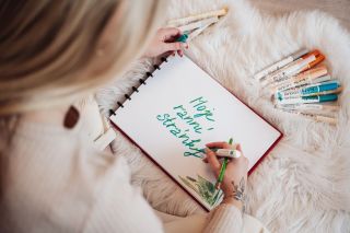 Kreativitě se meze nekladou. Někdo si píše deník a někdo si ho rovnou maluje. S Life Designerem si můžete zvolit vlastní...